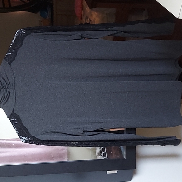 Long sleeve top - Picture 4 of 4